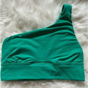Lululemon asymmetrical align sport bra in beautiful green color size 10.